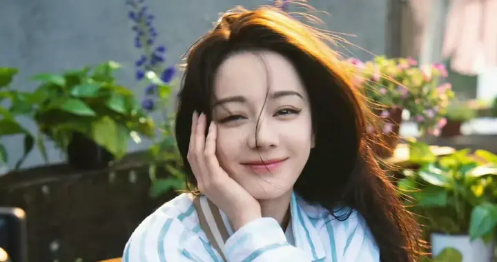 迪丽热巴发长文告别《枭起青壤》，美美的剧照好亮眼！