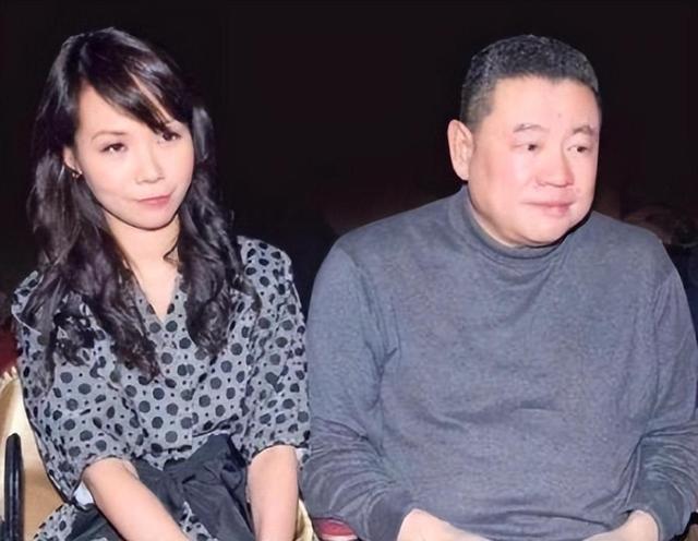 王颖妤：刘銮雄爱过的“最丑佳丽”，斩获两任千亿富豪，她靠什么