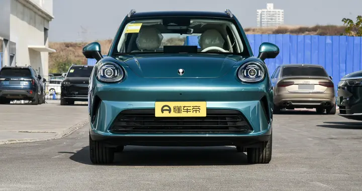 10万级预算买纯电SUV，为何Z世代会选它？看完配置清单你就懂了