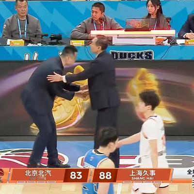 CBA球迷侠：🚨上海男篮锁定常规赛冠军