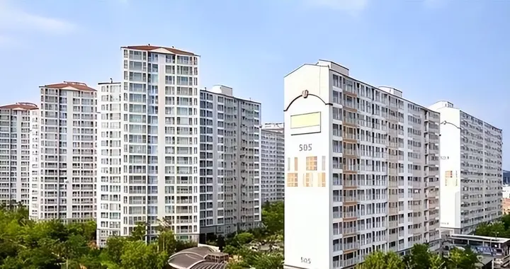 明后年，有越来越多人会从买“新房”变成买 "二手房"，原因很简单