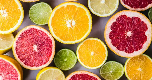 科学家研究发现，多吃这种水果有助于保护肺部免受空气污染的侵害