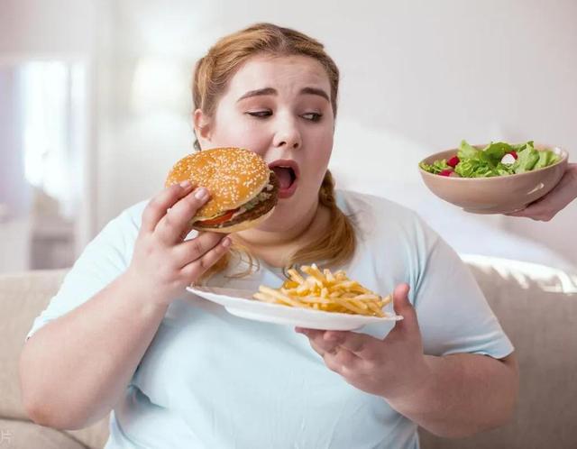 几个常见的发胖恶习，希望你能快点戒掉！