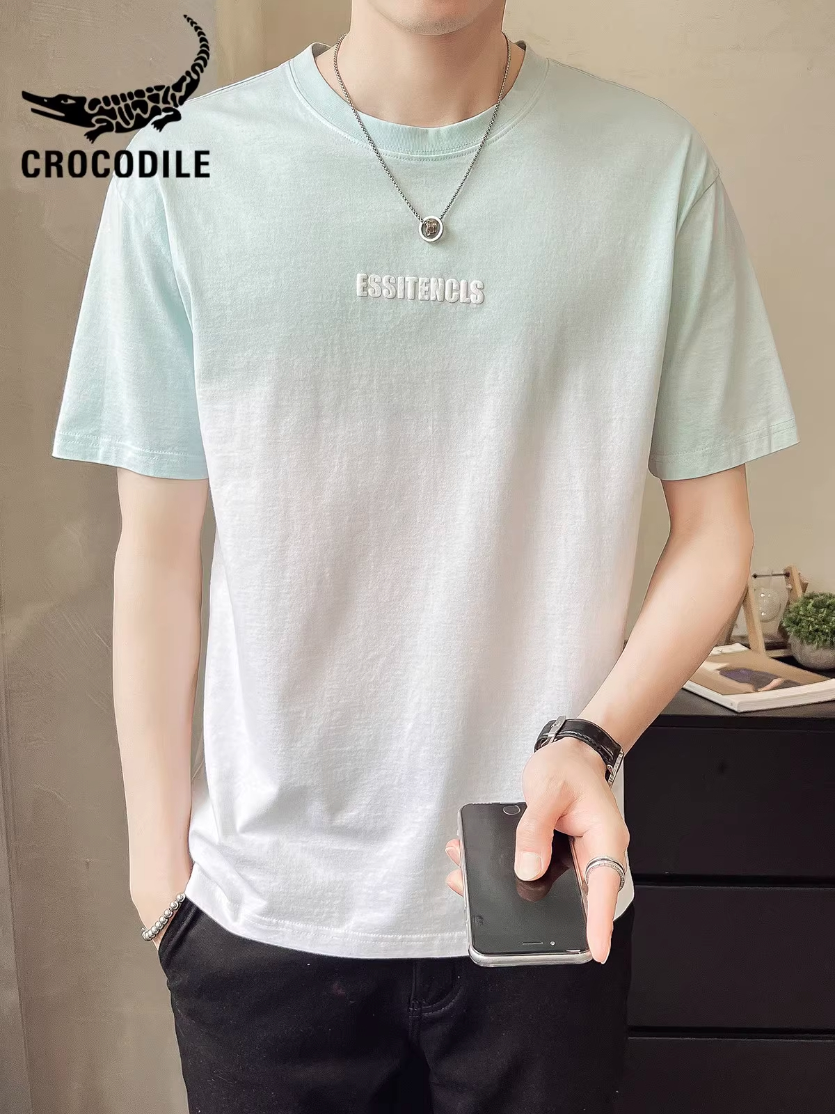 鳄鱼恤渐变圆领凉感短袖t恤男