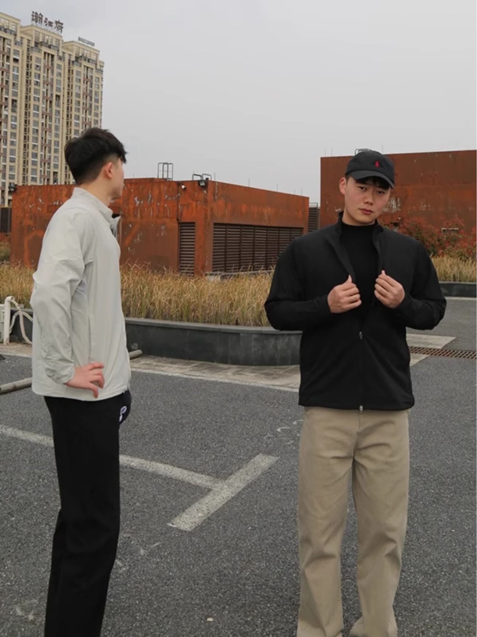户外骑行薄款防晒衣男款夏季美式街头速干外
