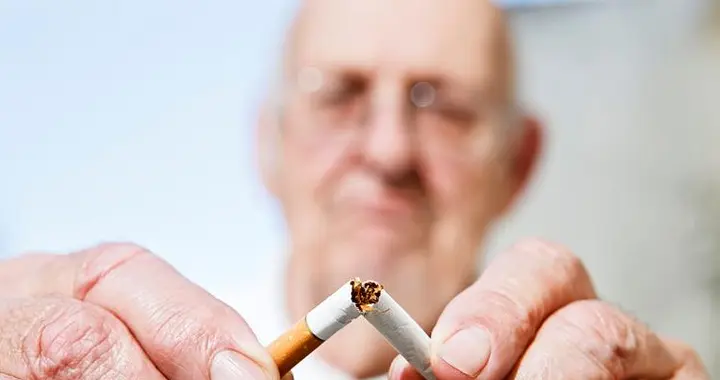 老年人戒烟容易猝死？过了多少岁不建议戒烟？看了之后才明白