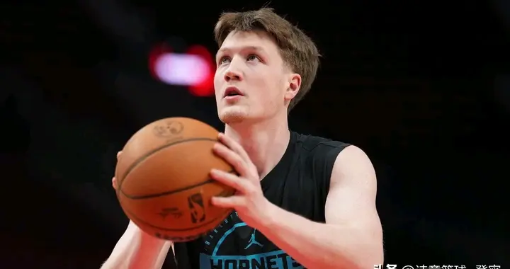 官网新秀榜：克尼普尔稳守榜首 最佳新秀已无悬念