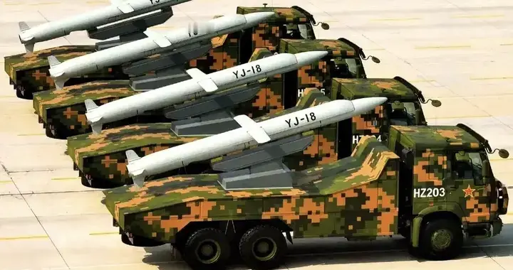 2万吨巨舰，被鹰击18一发摧毁，美军懂了:中国导弹实力百倍于伊朗