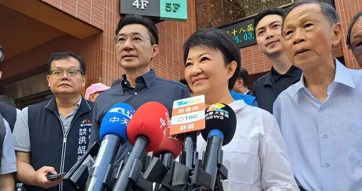 郑丽文定调翻篇后，赵少康不服，卢秀燕弟子放话，快速沦为卢老三