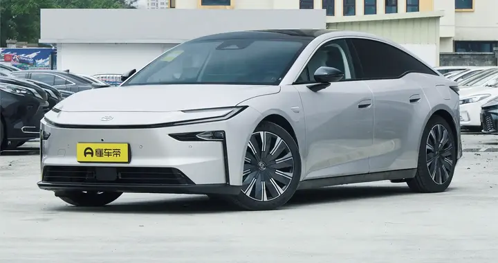 14.78万起丨铂智7上市：鸿蒙座舱 + 激光雷达，合资纯电新选择