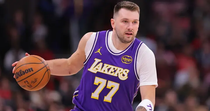 129-118！詹姆斯虎头蛇尾，东契奇46+7+11，替补建功，艾顿辣眼