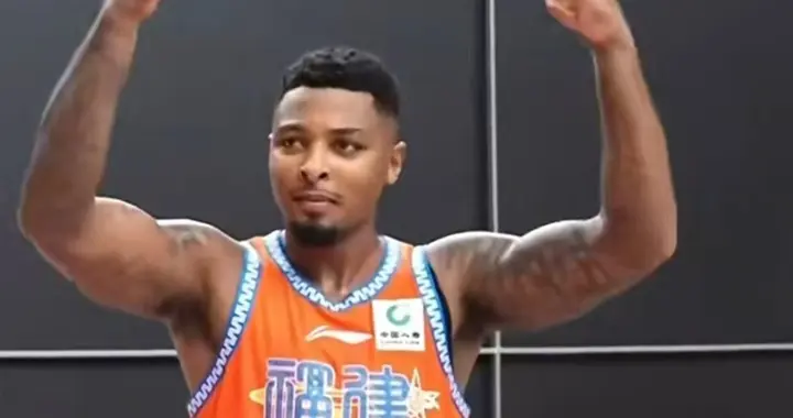 辽宁男篮vs福建：四外援对决三外援，锁住皮特森事半功倍