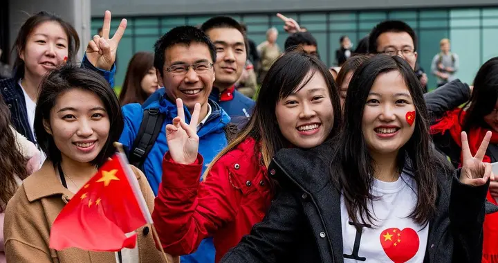 老外几乎都不能理解，中国人为什么都认可自己是中国人？