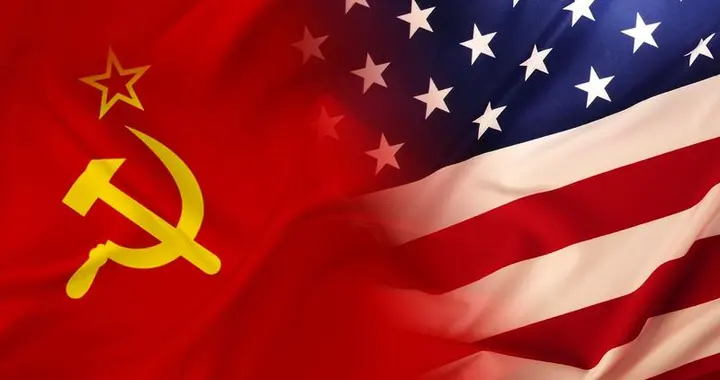 消耗品对阵精密手术刀：美苏装备设计为何从根源完全对立