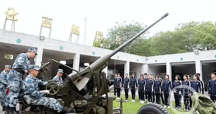 解放军第二代高炮3大样组合：抗美援越的37毫米、57毫米和100毫米