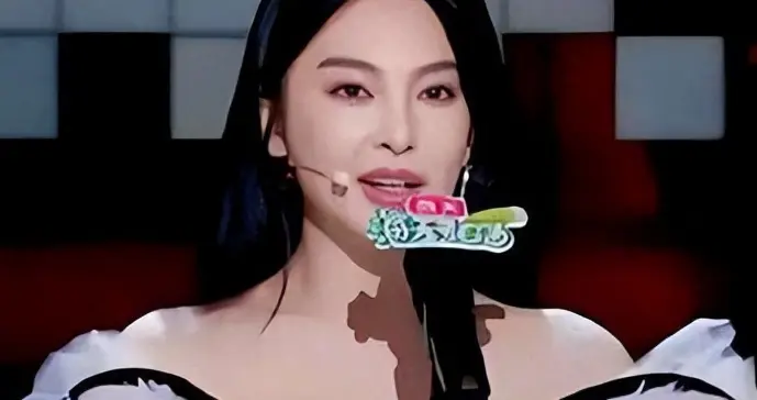 陷入绯闻风波，从"星女郎"到"跳梁小丑"，张雨绮的下场怪不了别人