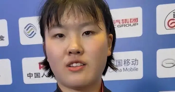 看到_15 岁 8 天 3 冠”这数据