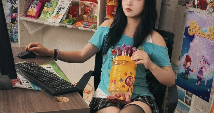 “老板，来一碗泡面加火腿肠”，网吧包夜回忆录，你经历过吗？