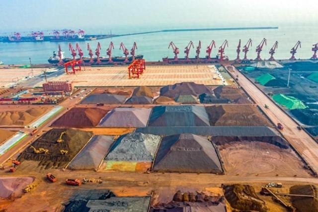 数千吨资源转运美国，两个国家充当帮凶，担心的事或要发生