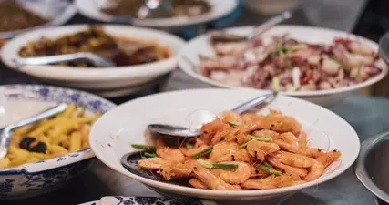 阜阳相亲奇遇记：七道菜换一纸“过场”，大哥教科书级反击！