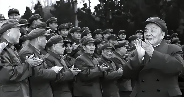 82年军队工作由这5人负责，杨尚昆严肃道：谁都不要再提退休的事