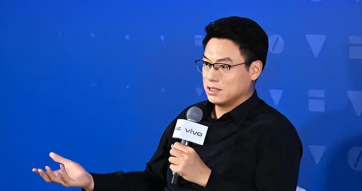 很难把续航影像做得特别好 黄韬揭示vivo暂停研发小折叠手机的原因