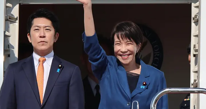 中日争端升级，高市准备乘专机离国，日本王牌亮出，郑丽文却笑了