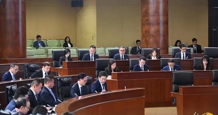 澳门顶住西方压力，打响国安＂第一枪＂，果断把叛国者送上审判台