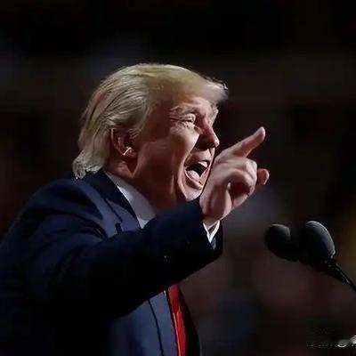 观山听海sj：川普，又在自嗨了！ 前脚