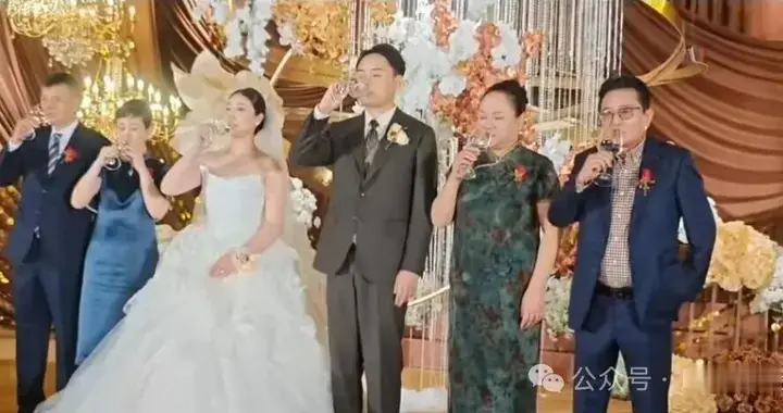 吕健率唐山商会筹备组赴邀天津市新疆商会蔺青会长长子新婚大典