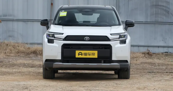 49万车主公认好用家用SUV，一汽丰田RAV4荣放：省油、耐用、保值