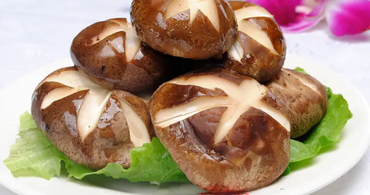 香菇防癌被实锤？医生提醒：最好的防癌食物，并不是木耳、花菜