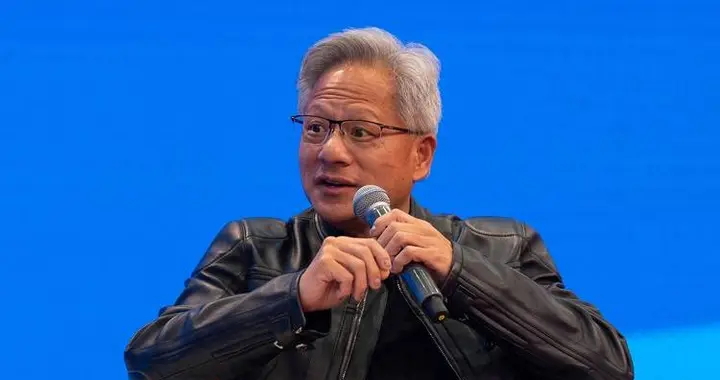 半导体崩盘在即？黄仁勋反常抛出三个信号，这波AI狂欢其实才开始
