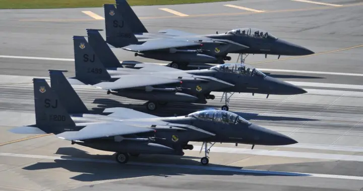 爱国者洗清嫌疑，一架“不长眼”的F-18，几分钟内错杀3架F-15E