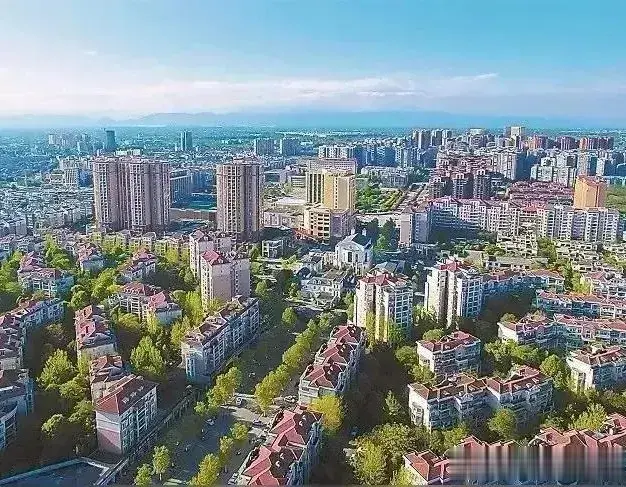 成都三层圈GDP总量之和占成都GDP总量比例水平情况
