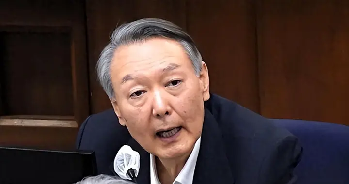 李在明万万没想到，被判无期的尹锡悦，竟能比当总统还挣得多