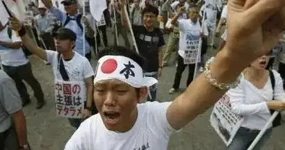 中方首提“血债血偿”，高市再谈“台海有事”，确定要碰一碰？