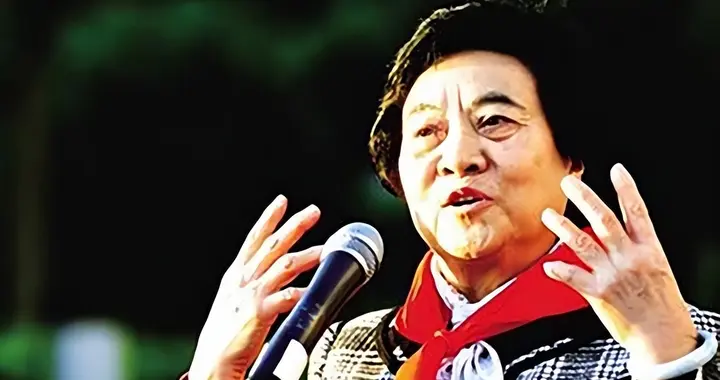劳模吴桂贤：纺织女工晋升副总理，辞职后又投身商海