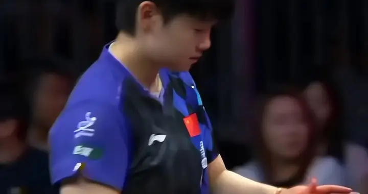 心疼蒯曼！外战全胜归来，决赛苦战七局惜败孙颖莎获亚军