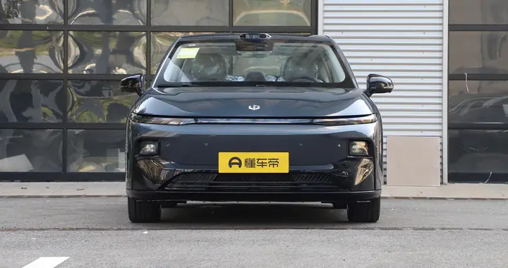 跟着零跑B01出游，聊聊它在空间、续航和底盘质感上的表现