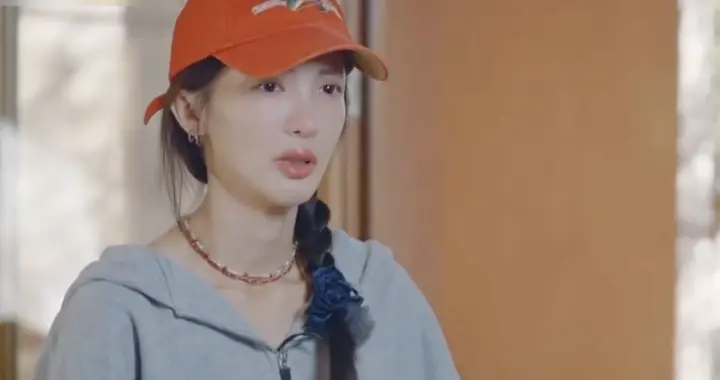 《现在就出发4》未录先火：常驻金晨疑似被换，关晓彤空降成飞行