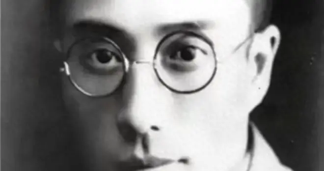 敌特头子压枕头下的绝密本，亲手交给了红色特工：给你我放心