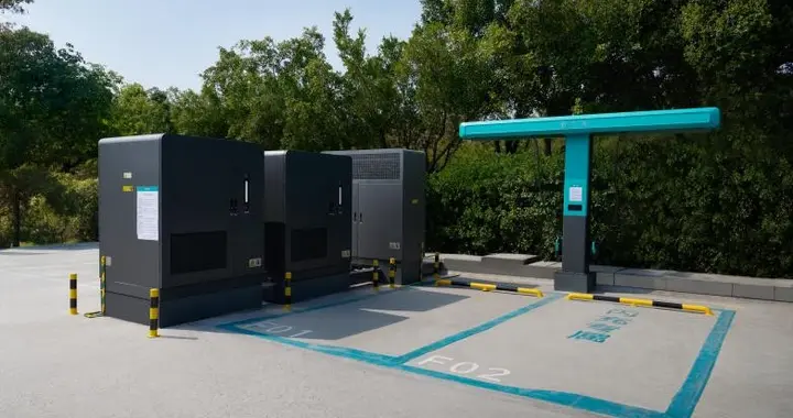 比亚迪发布第二代刀片电池：10%充电到97%，只需9分钟！