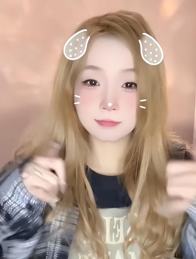 又一爆火女网红塌房！官方已介入，恶行曝光惹众怒，背后团队曝光