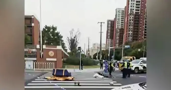 祖孙三人遭遇车祸，奶奶当场死亡，7岁女童截肢，对方竟火速减资