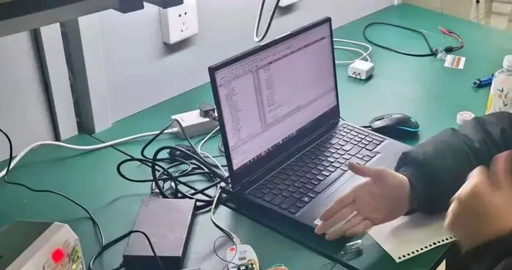 经我在头部“人形机器人公司”入职观察：设计师想入行方法很多