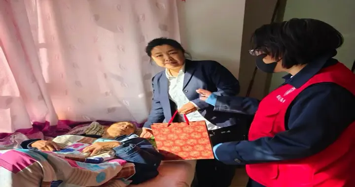 【志愿沈阳 你我同行】青城社区开展“关爱银发安康”走访慰问活动