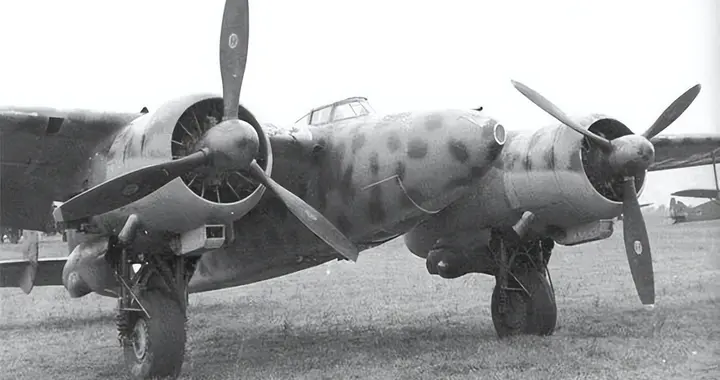 二战最拉胯战机：意军Ba.88颜值爆表，实战竟飞不起来