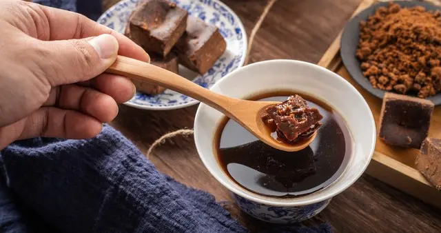 一个月炫5斤红糖，男子确诊肝脓肿，这“甜蜜”代价谁能扛