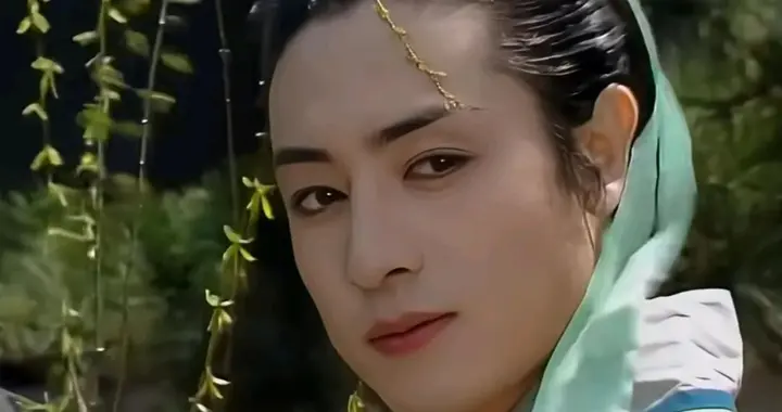 贾芸和林红玉的手帕情缘，藏着多少不为人知的奸情？